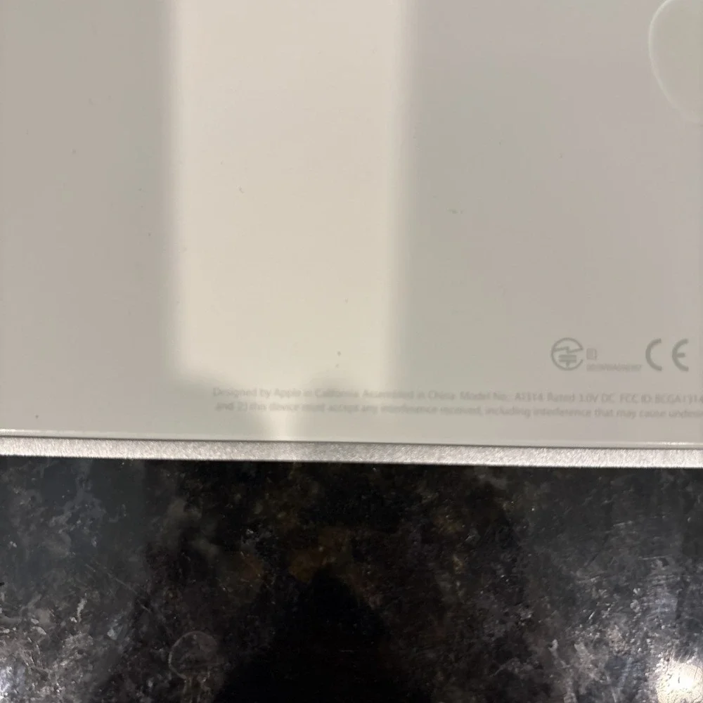 GENUINE Apple Wireless Bluetooth Keyboard A1314 Mac T40